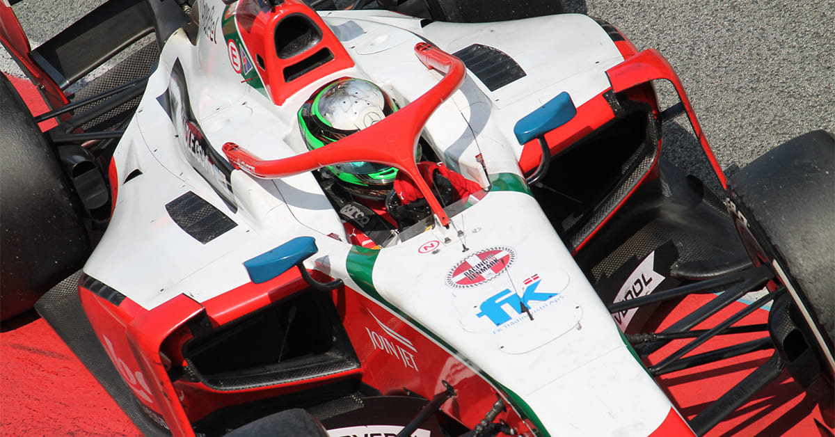 Formule 2 – Vesti s&rsquo;impose en sprint sous la pluie devant Pourchaire