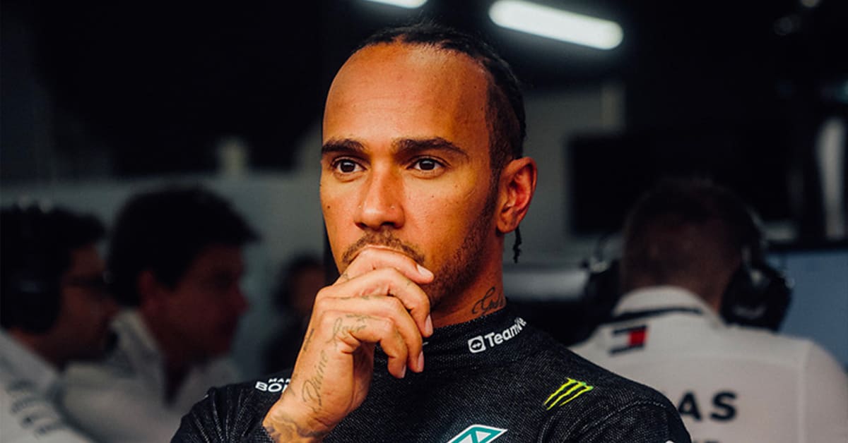 Selon Hamilton, de Vries a été viré trop tôt : “C&rsquo;est ainsi que Red Bull fonctionne”
