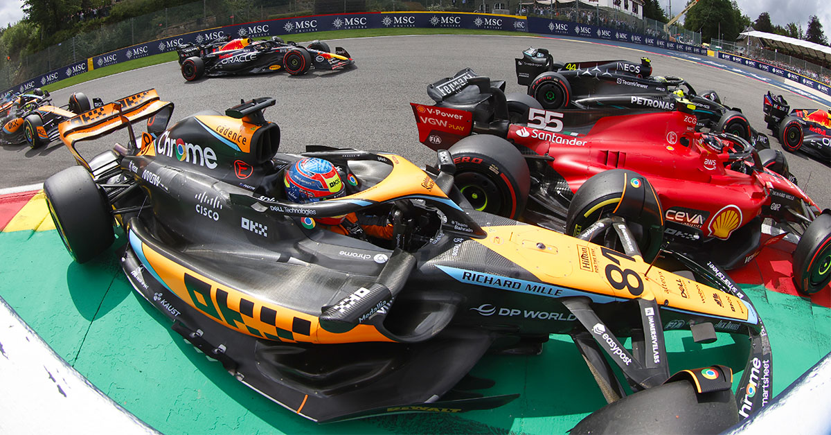 Sainz blâme un Piastri “optimiste” qui aurait dû “céder” avant le premier virage