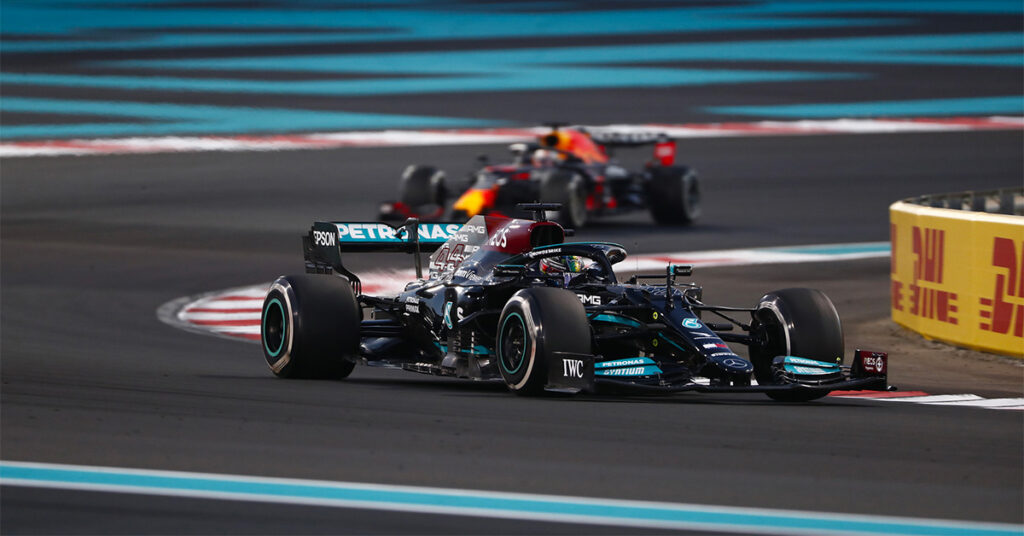 Hamilton (Mercedes) et Verstappen (Red Bull), Abu Dhabi 2021 - ©️ Mercedes
