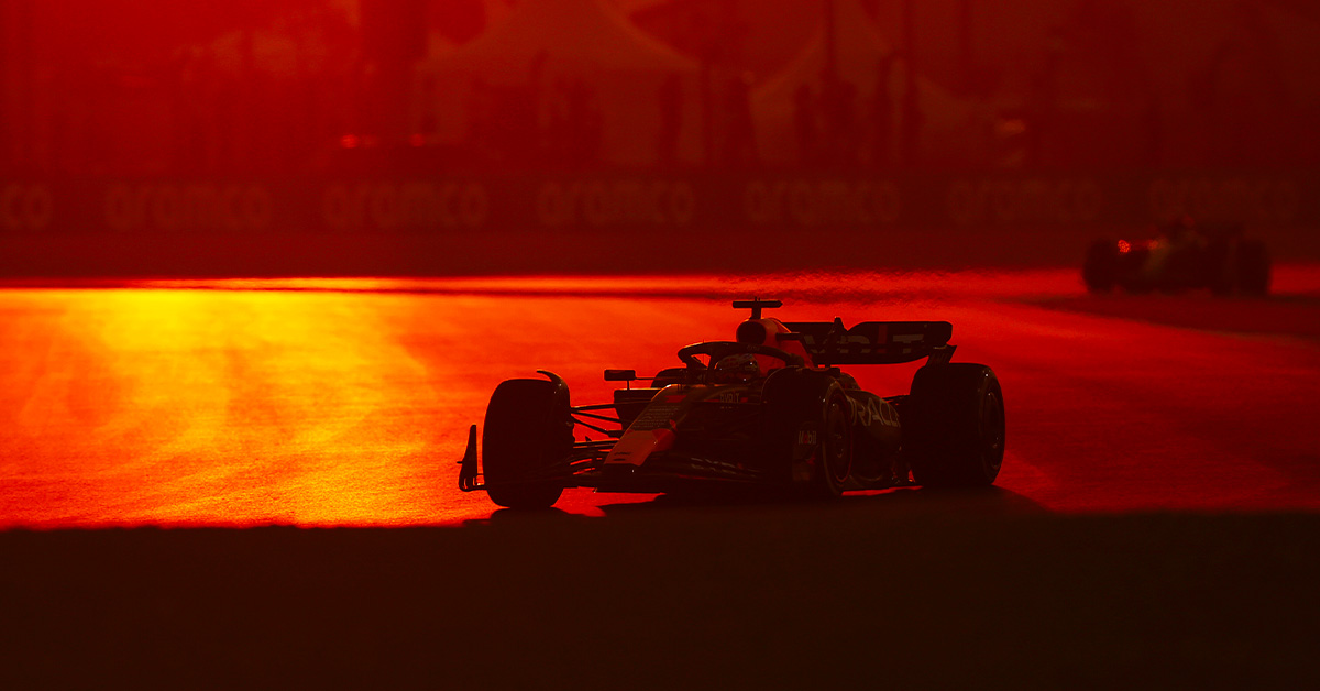 EL1 – Verstappen le plus rapide dans le désert Qatari, Ferrari au contact