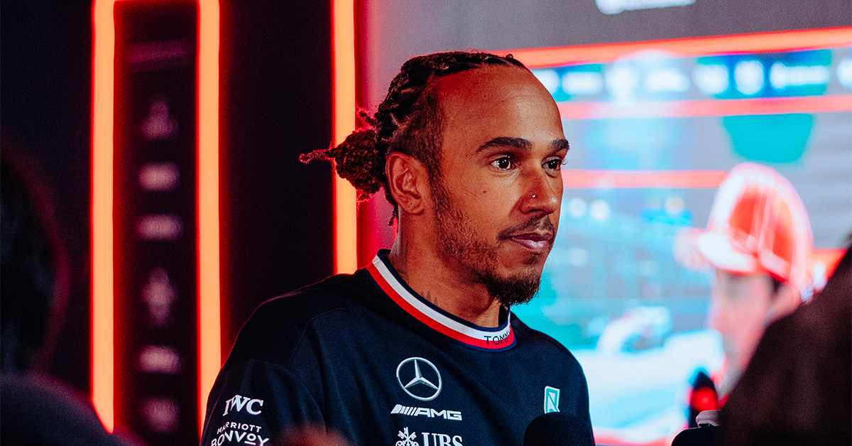 Hamilton dément les propos de Horner : “Je ne comprends pas de quoi il parle”